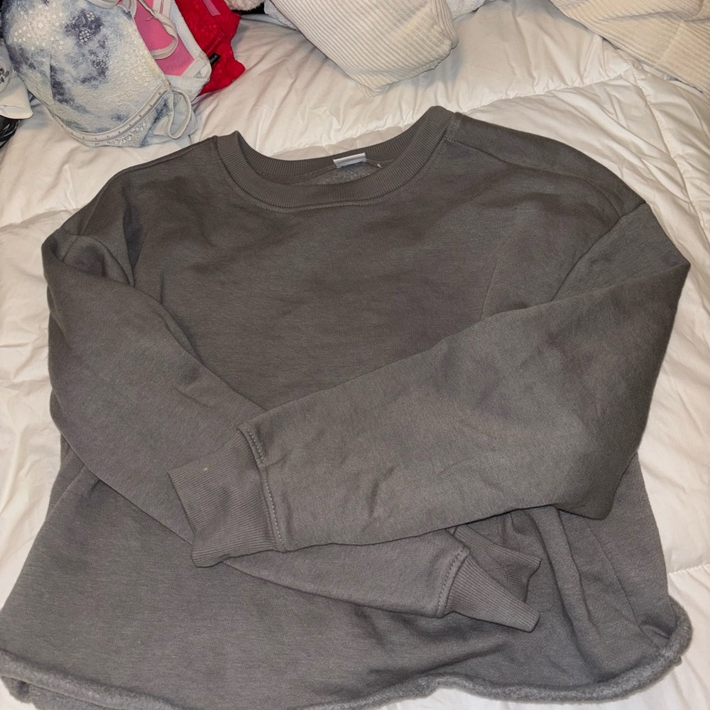 cropped grey sweater